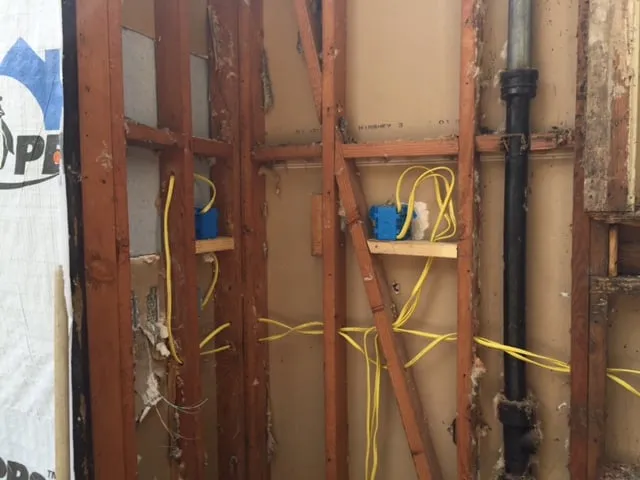 Slide of Hook'em Up Electric