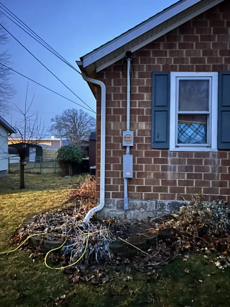 Slide of Hoosier Honey-Do Handyman