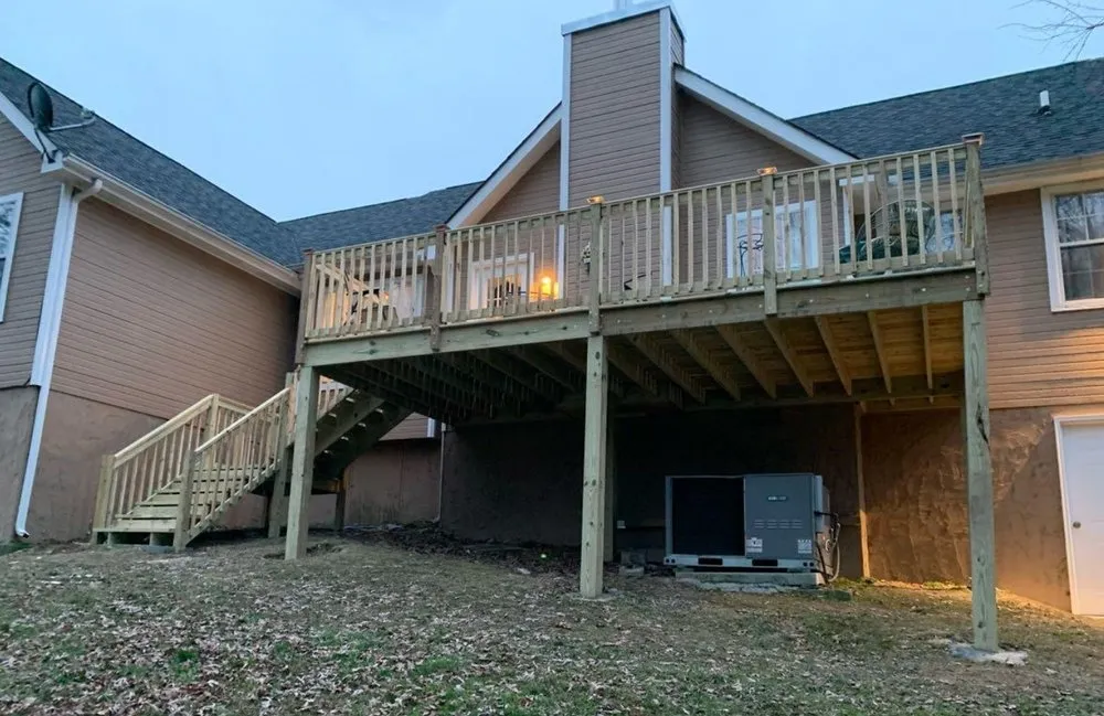 Slide of Hop To It Services