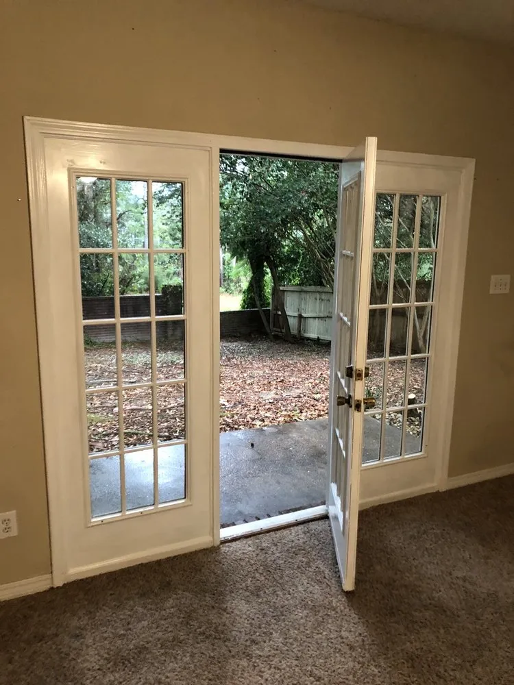 Expert circuit breaker repair in ,  by Hopsons Handyman Service