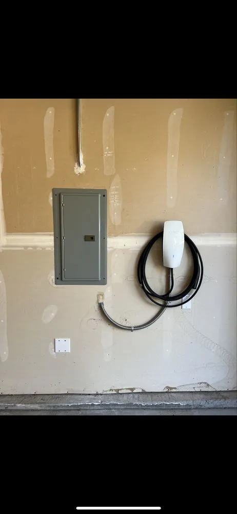 Slide of Hopster Electric