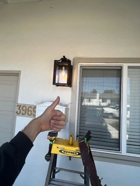 Slide of Horizon Electric