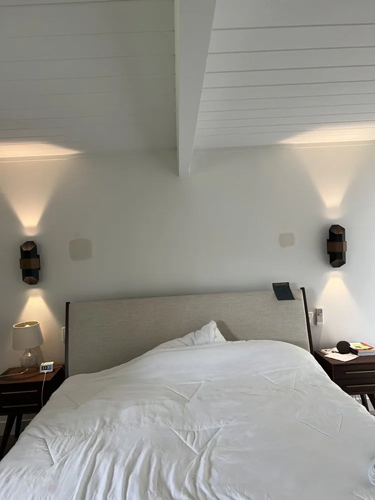 Slide of Hornet Electric