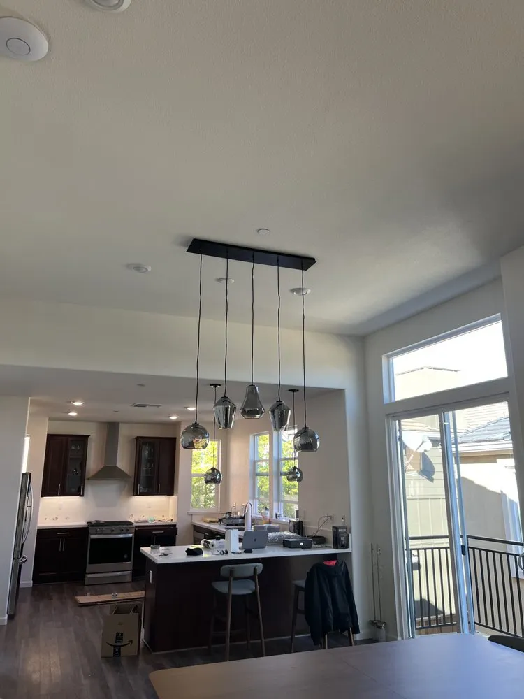 Slide of Hornet Electric