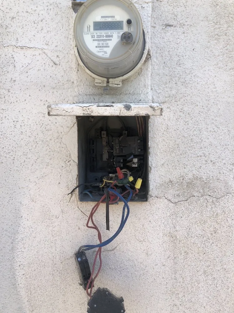 Reliable electrician providing electrical repair in Harbor City, CA - Horst K Electric