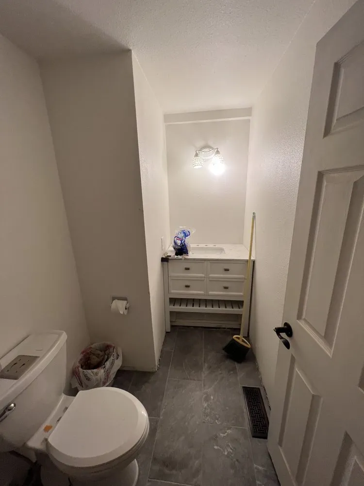 Slide of Hoskins Construction