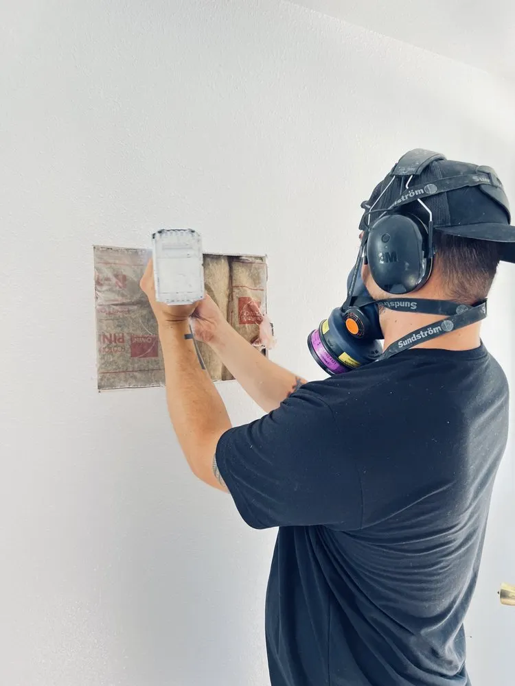 Slide of Hoskins Construction