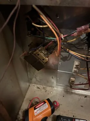 Hoskins Electric Logo