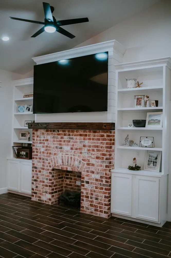 Slide of Hostetler's Premium Finish Carpentry