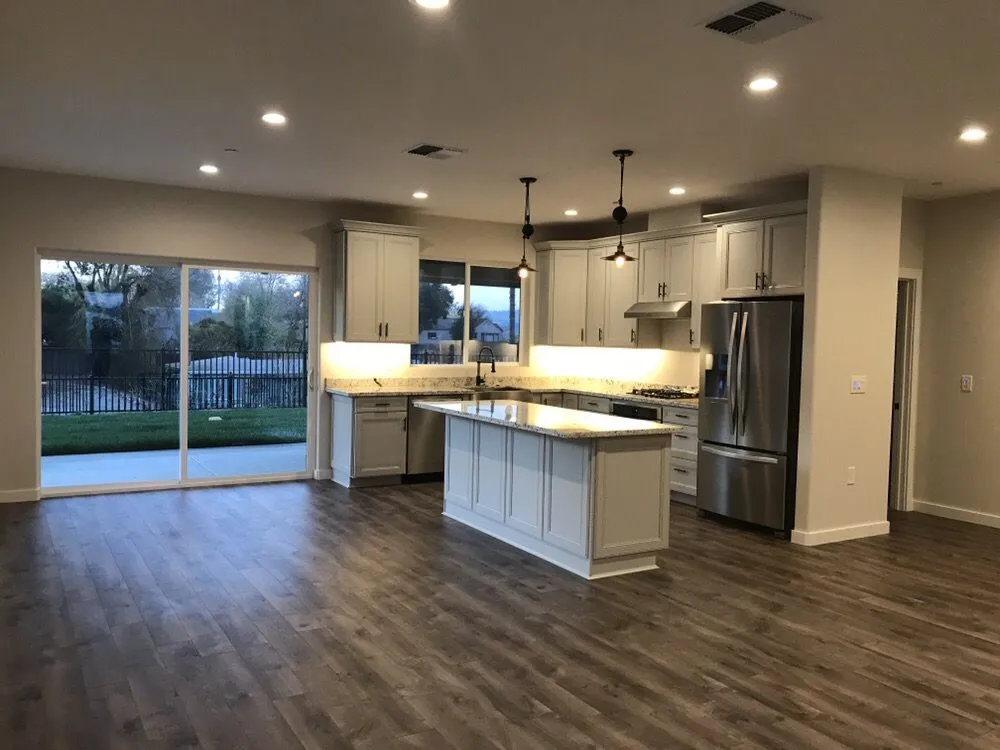 Slide of Hot Leg Electric