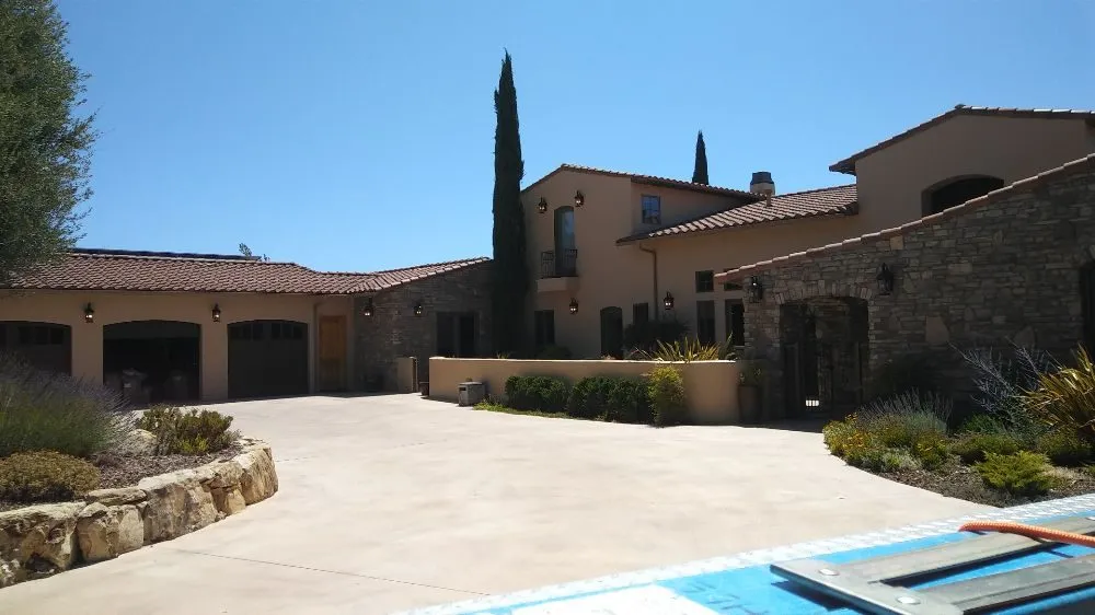 Slide of Hot Leg Electric