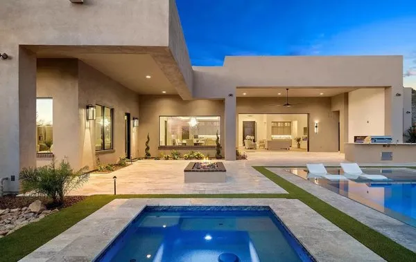 HotElectric Inc Logo