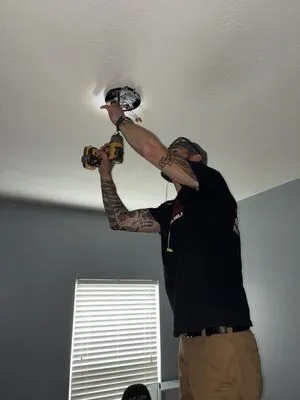 House Divided Electric Logo