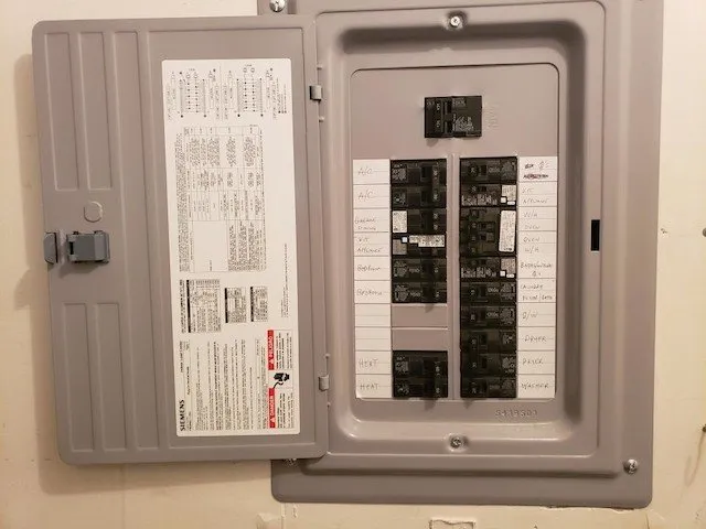 Slide of Howard Electrical Services