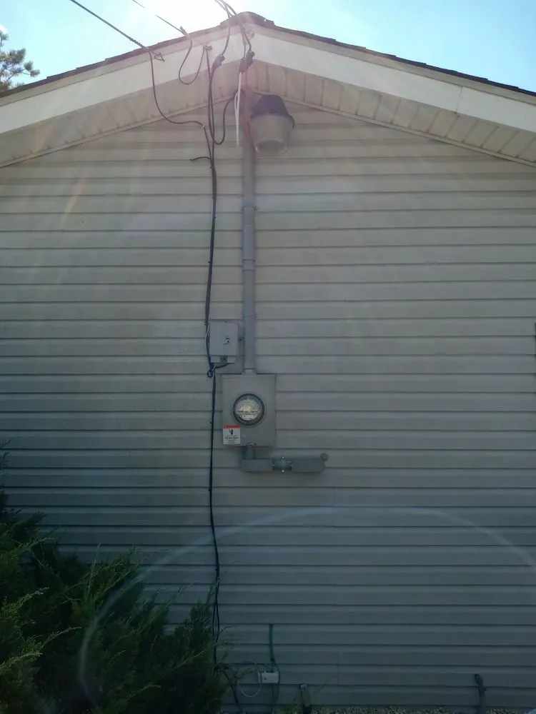 Slide of Howling Woods Electric