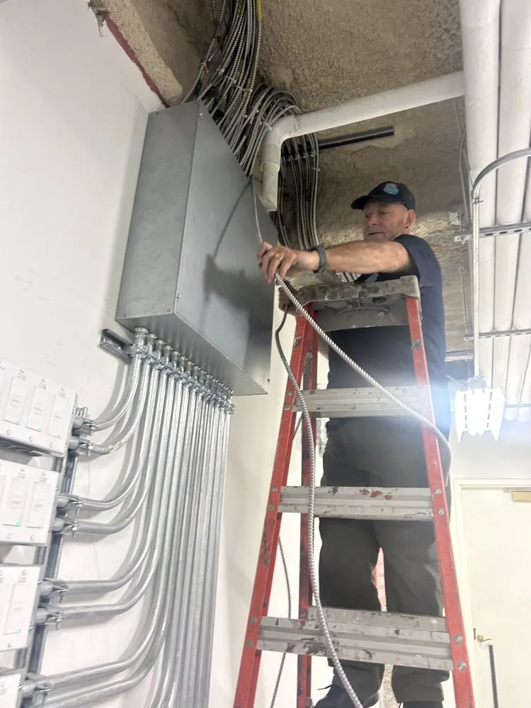 Certified emergency electrical service experts serving , - HRN Services