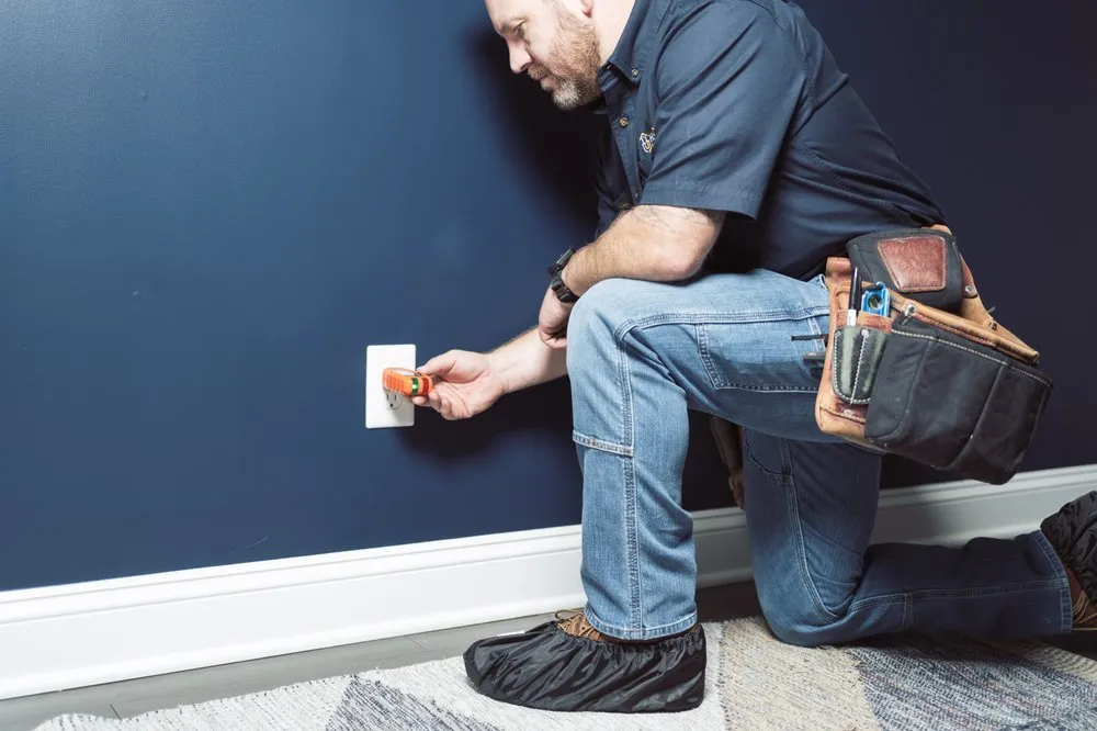 Slide of Hub City Electricians