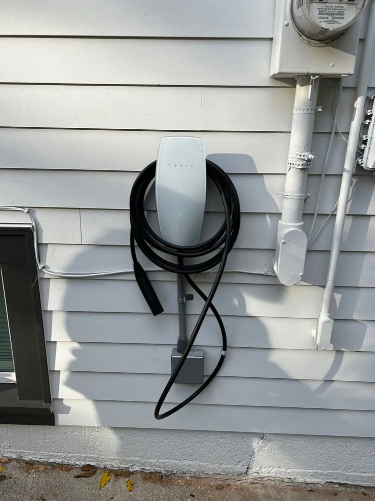 Slide of Huckleberry Electric