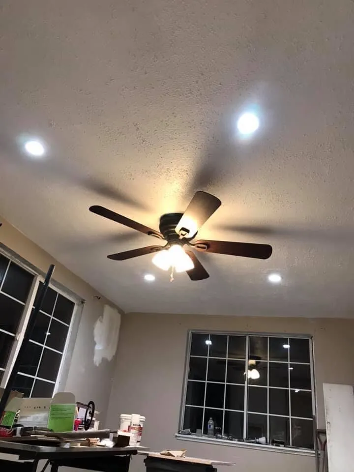 Slide of Huerta Electrical Services