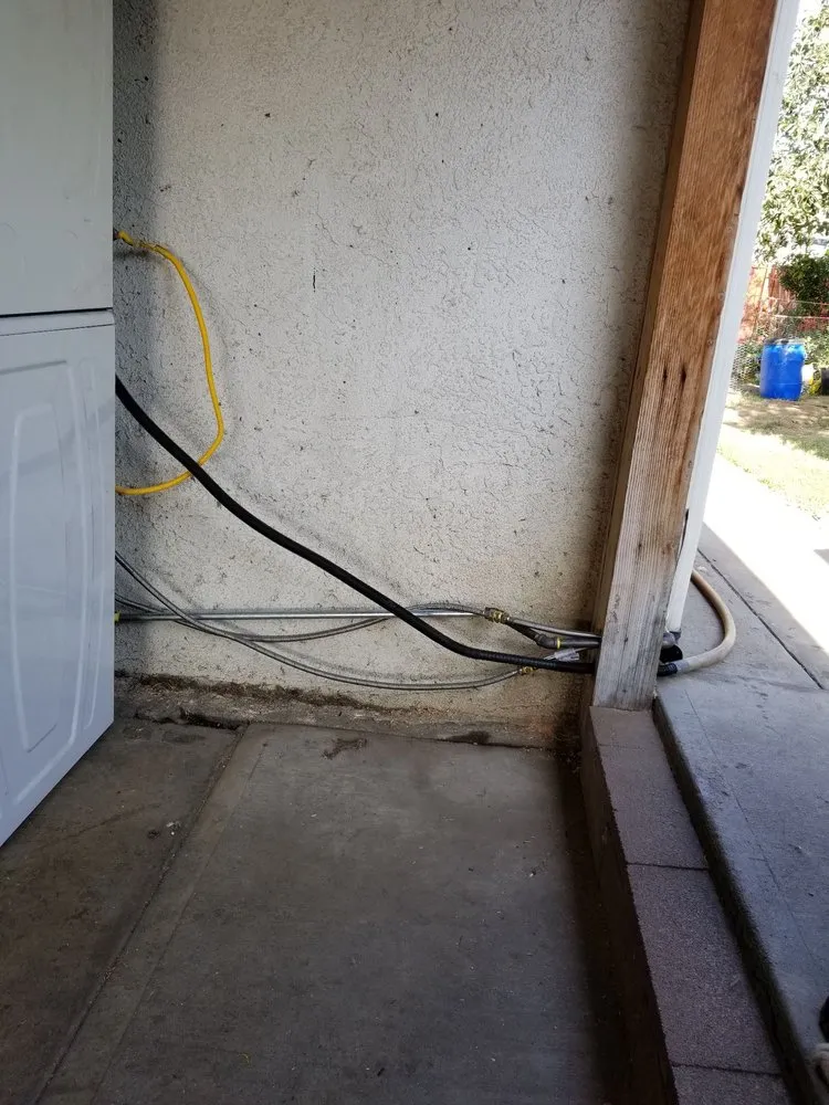 Certified emergency electrical service experts serving Riverside, CA - Hueys Handyman Services