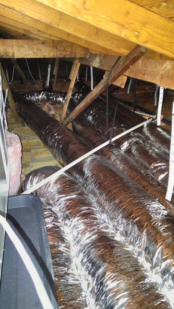 Affordable electrician providing panel upgrade in , 