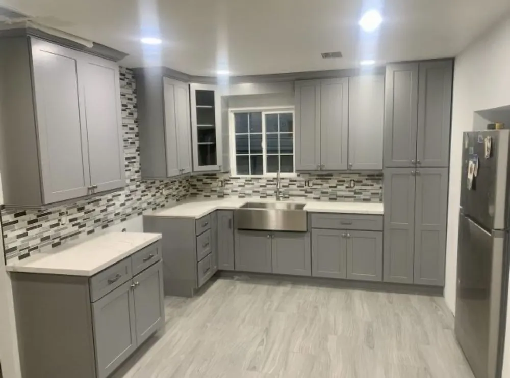 Licensed emergency electrical service in Pacoima, CA by Hugo Handyman
