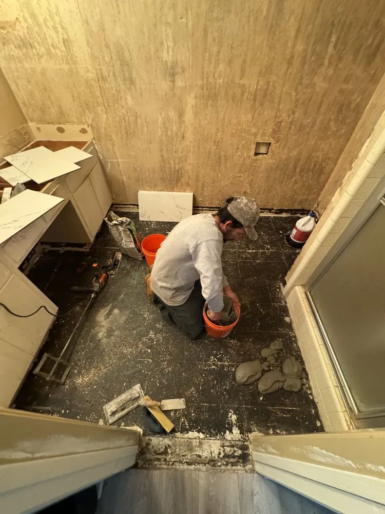 Professional outlet and switch repair experts serving Pacoima, CA - Hugo Handyman