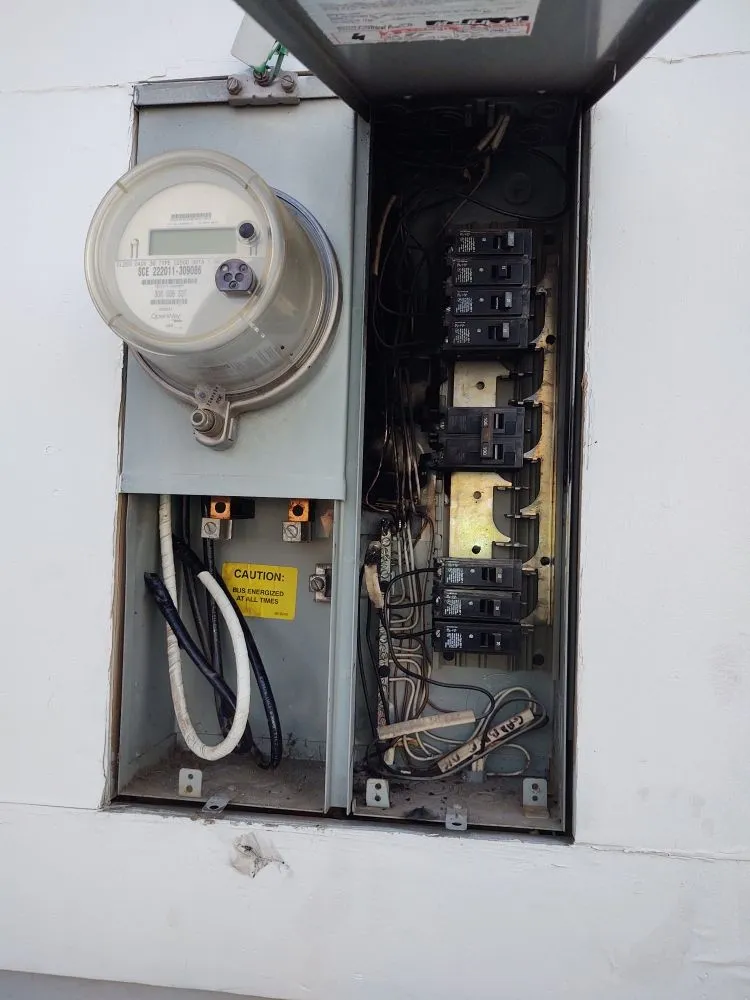 Slide of Huidor Electric