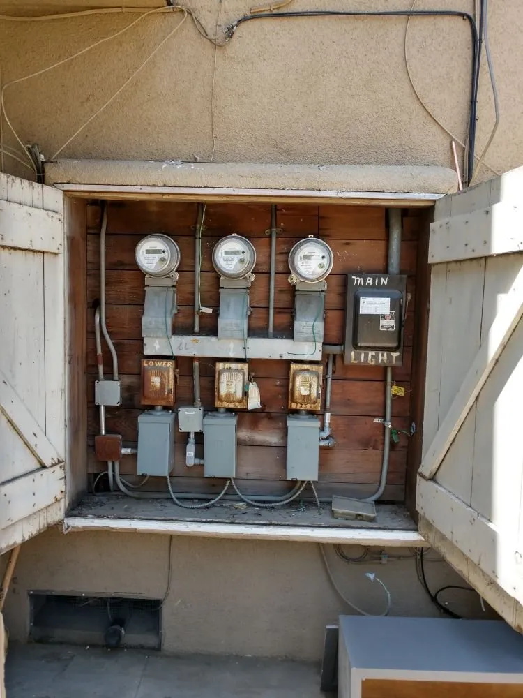 Slide of Huidor Electric