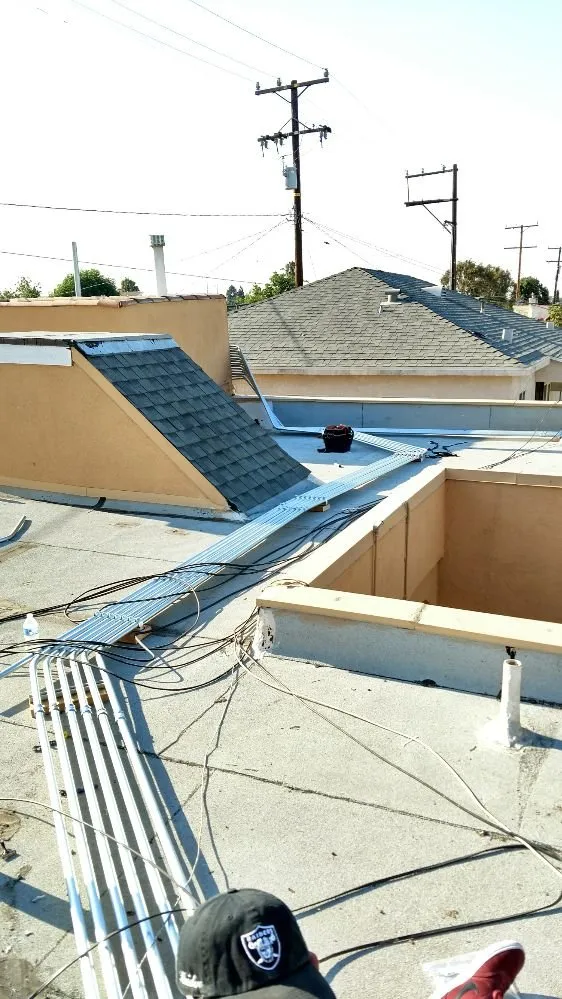 Slide of Huidor Electric