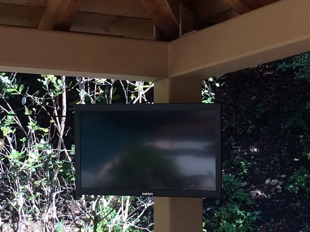 Slide of Hull Electric