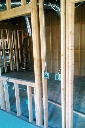 Emergency emergency electrical service in Orange County, CA by Hull Electric