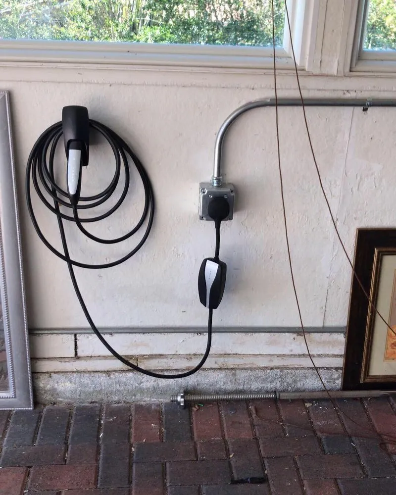 Slide of Humboldt Park Electrician