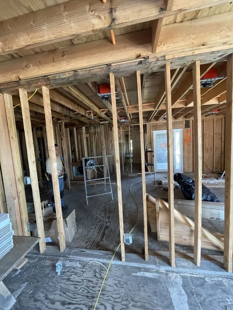 Slide of Hunter Construction & Electric