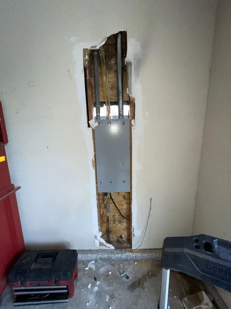 Slide of Hunter Construction & Electric