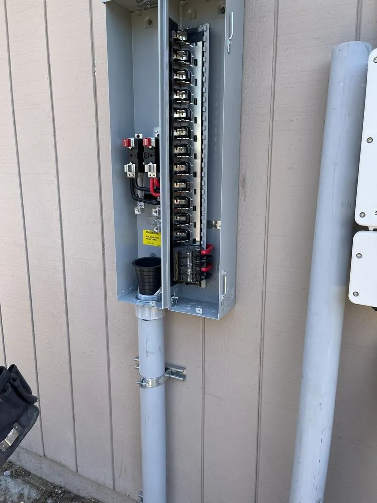 Slide of Hunter Construction & Electric