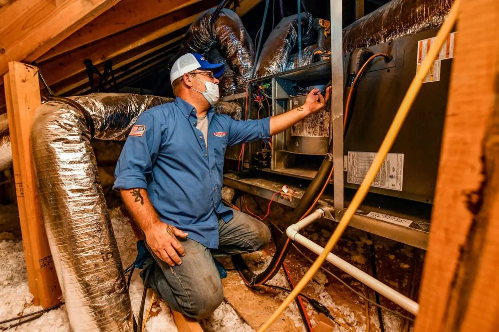 Reliable electrician providing lighting installation in , 