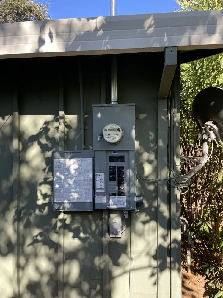 Slide of Hunts Electrical Contracting