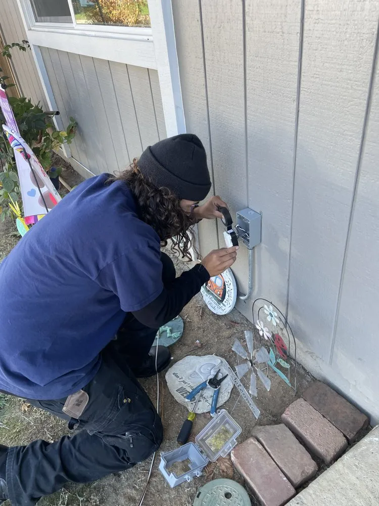 Slide of Hunts Electrical Contracting