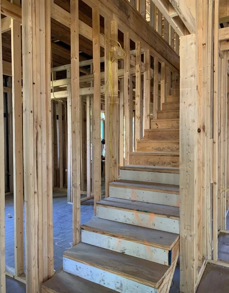 Slide of Huracan Restoration LLC