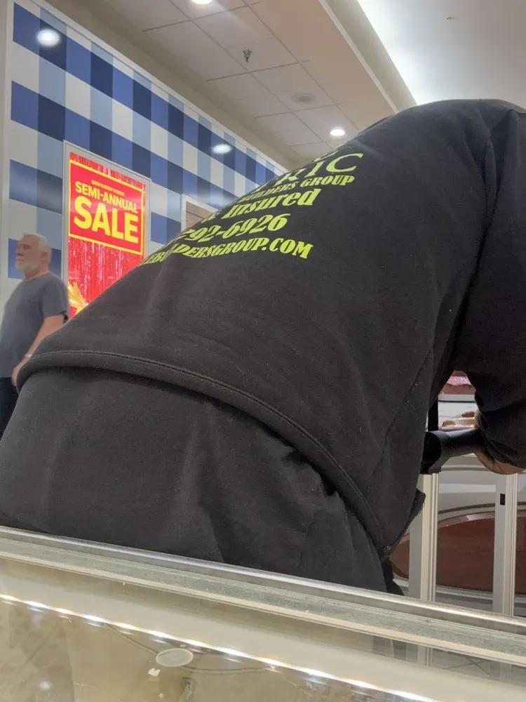 Slide of Hustleup Electric