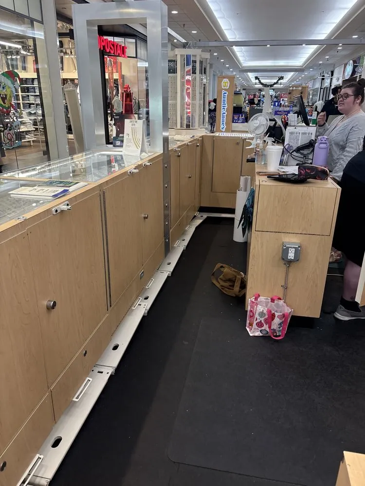 Slide of Hustleup Electric