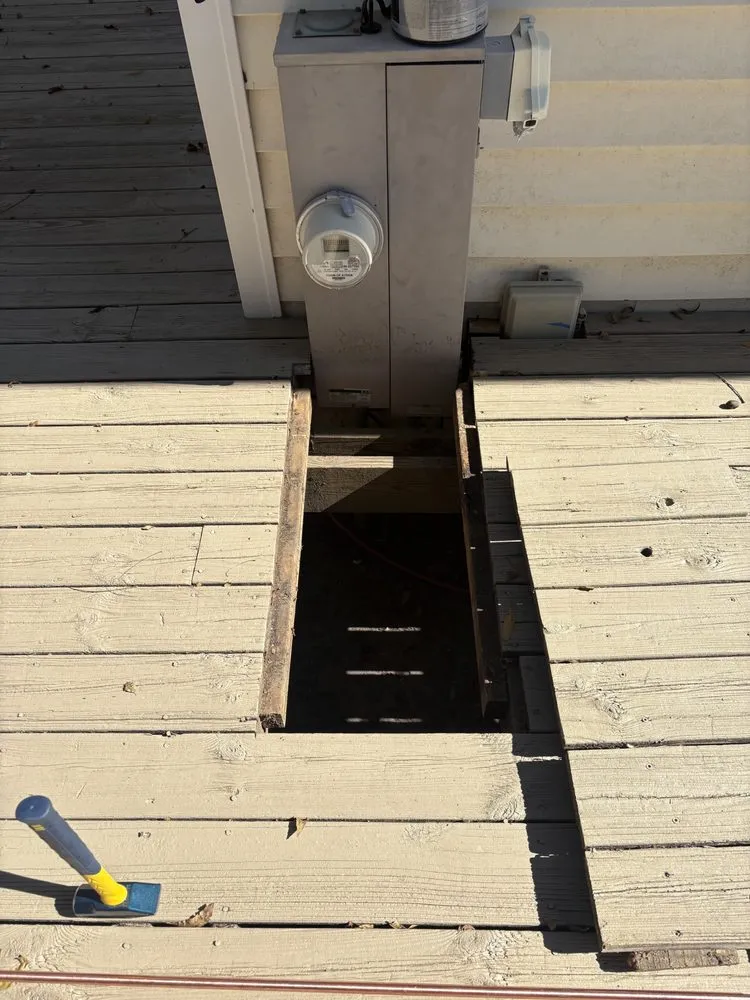 Slide of Hustleup Electric