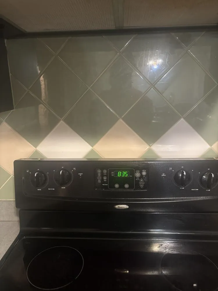 Slide of Hustleup Electric