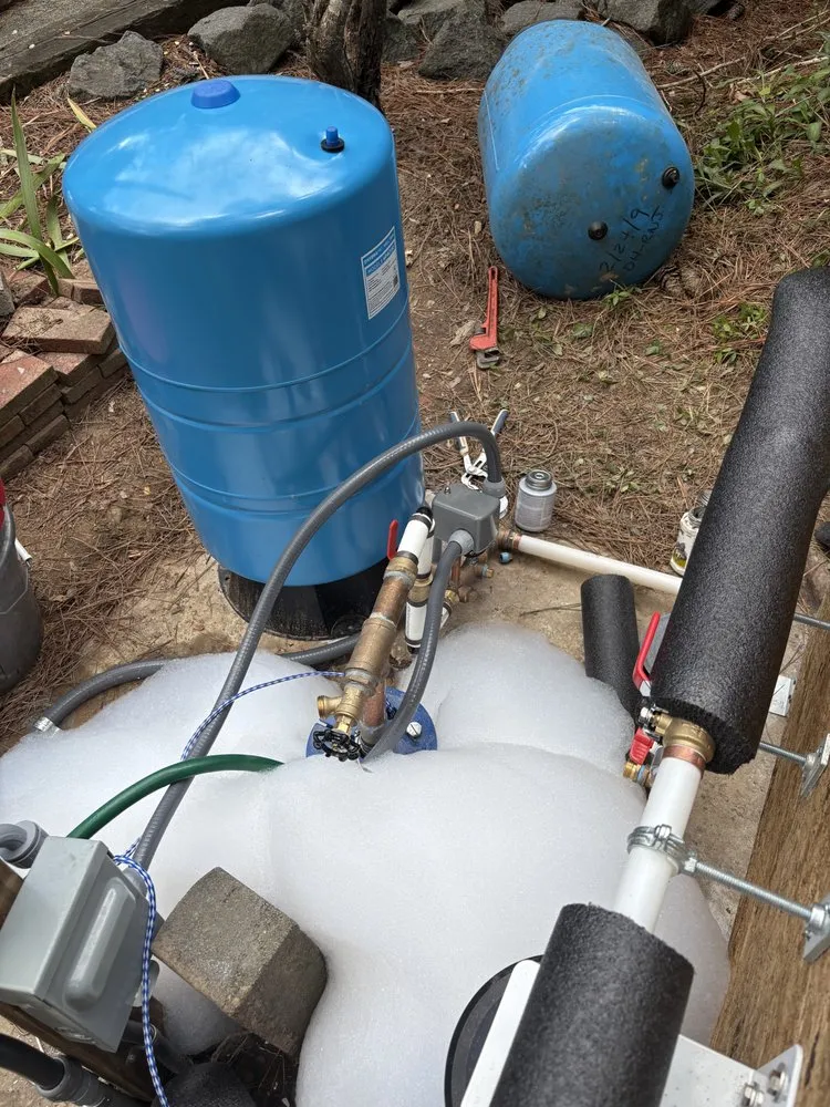 Trusted electrician providing emergency electrical service in , 