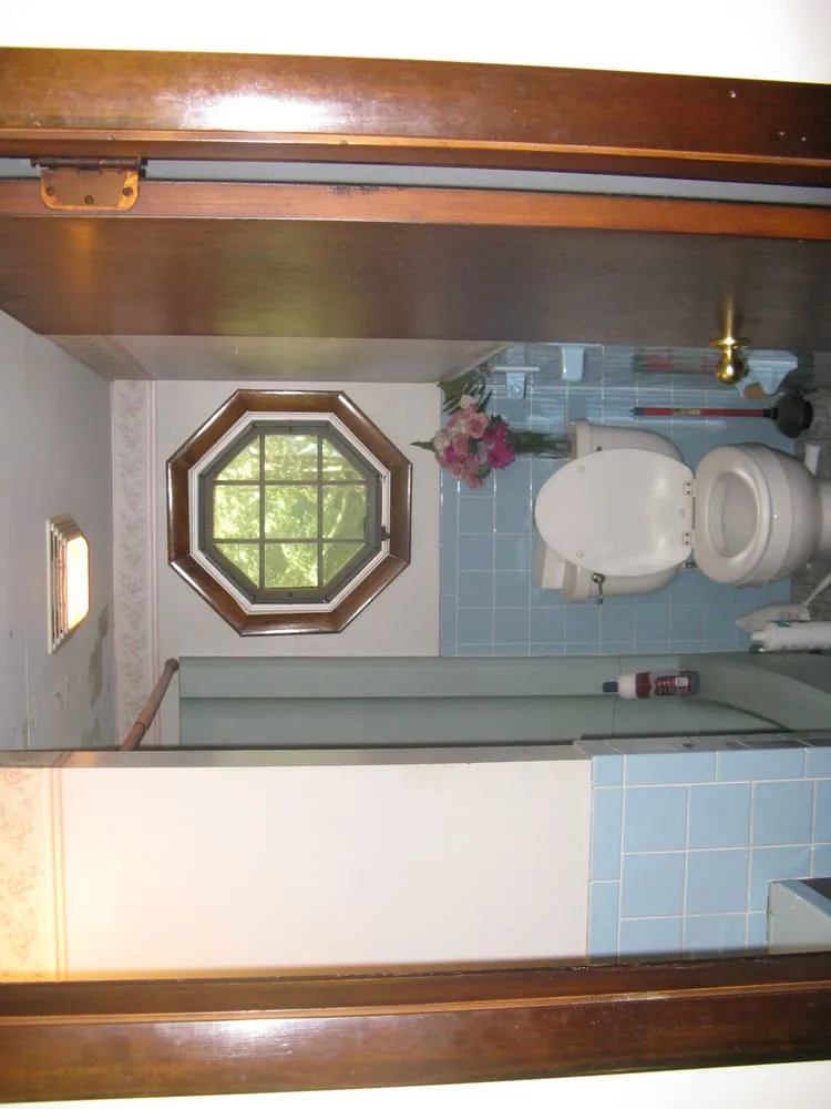 Slide of Hutchings Illumination & Renovation