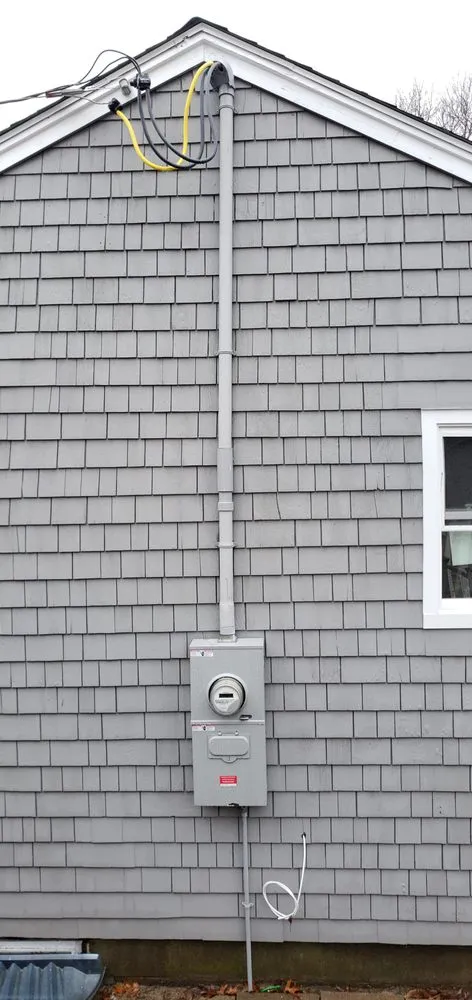 Reliable electrical repair service in , - Huy Tran