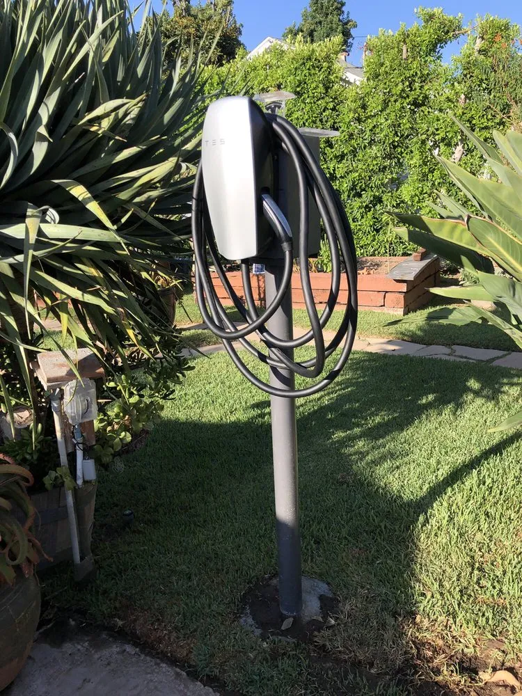 Slide of Hybrid Electric Solutions