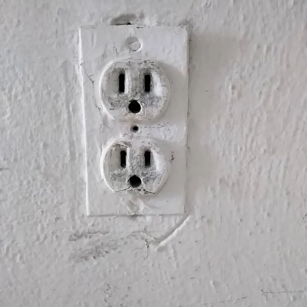 Slide of Hyde Park Electrical