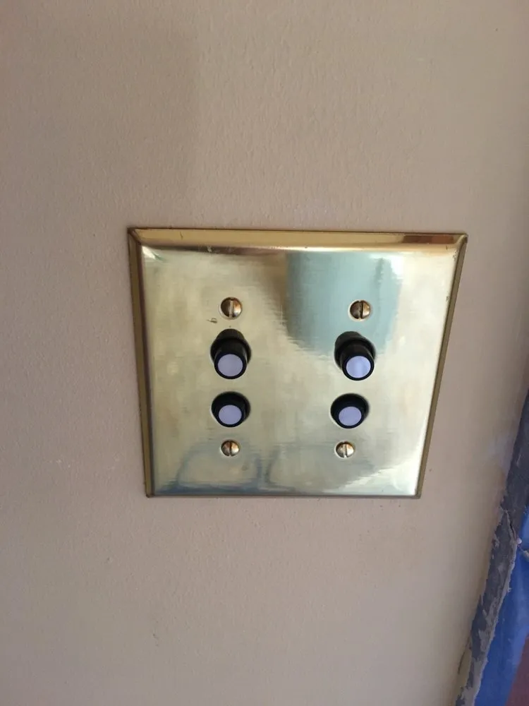 Slide of Hye-Line Electric